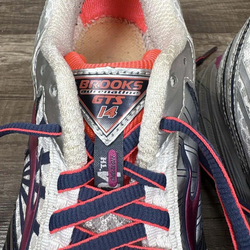 Brooks Adrenaline GTS 14 Silver Purple Womens Size 10 1201511B581 Running Shoes